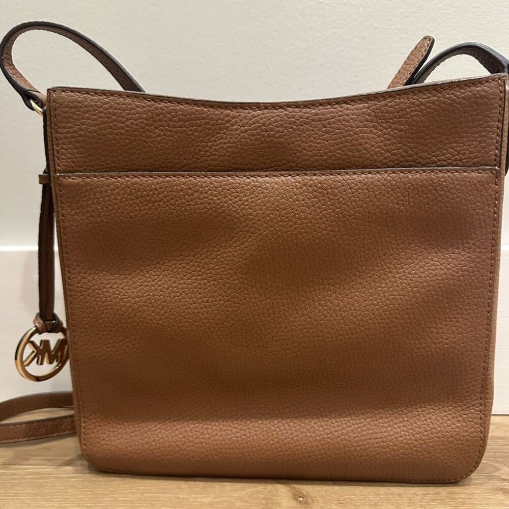 Michael Kors Camel Brown Pebbled Leather Crossbody Purse Handbag EUC! - Picture 13 of 16
